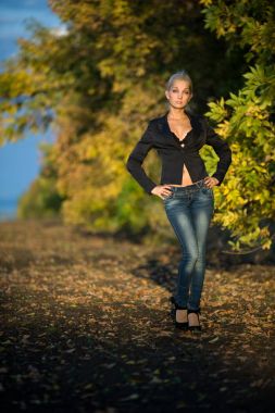 güzel sarışın kız