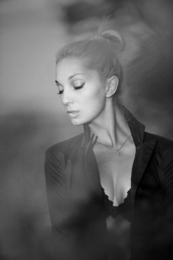 güzel sarışın kız