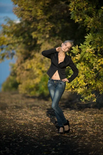 güzel sarışın kız