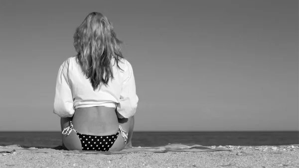 Beautiful Girl Sexy Blonde Girl Posing Beach Sea — Stock Photo, Image