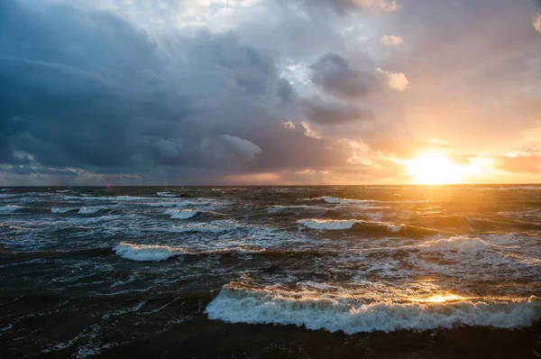 Sonnenuntergang an der Ostsee Stockbild