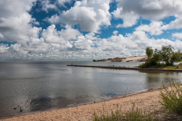 Yaz aylarında Curonian Spit üzerinde