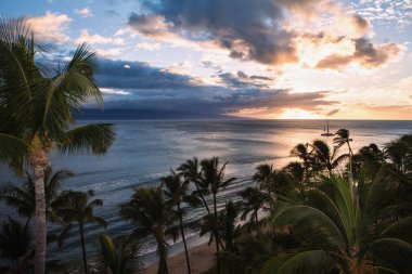 kaanapali maui gün batımında