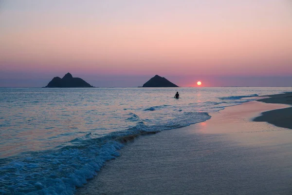 Wschód słońca na plaży lanikai — Zdjęcie stockowe