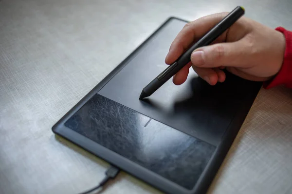 Grafische Tafel Pen Hand Van Kunstenaar Digitaal Tekenen Digitaliseren — Stockfoto