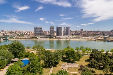 Belgrad 'daki binalar Belgrad, Sırbistan' da yeni bir dönem başlattılar.