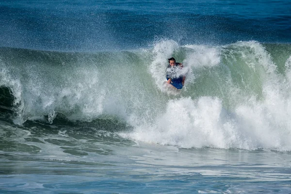 Bodyboarder en acción — Foto de Stock