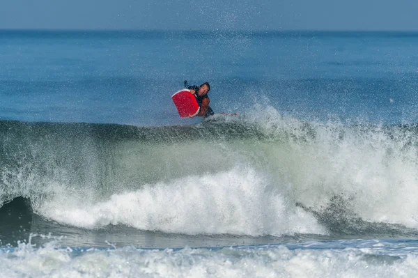 Bodyboarder em ação — Fotografia de Stock