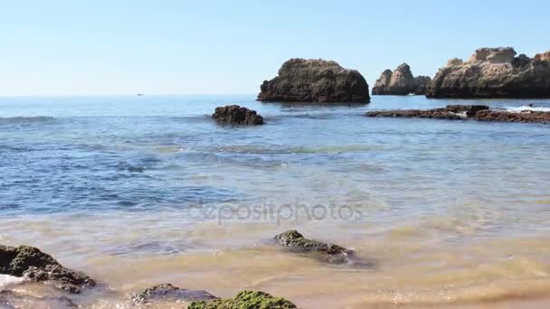 Vau 's beach in Portimao, Portugal — стоковое видео