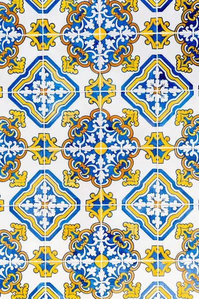 Azulejos tradicionales esmaltados portugueses — Foto de Stock