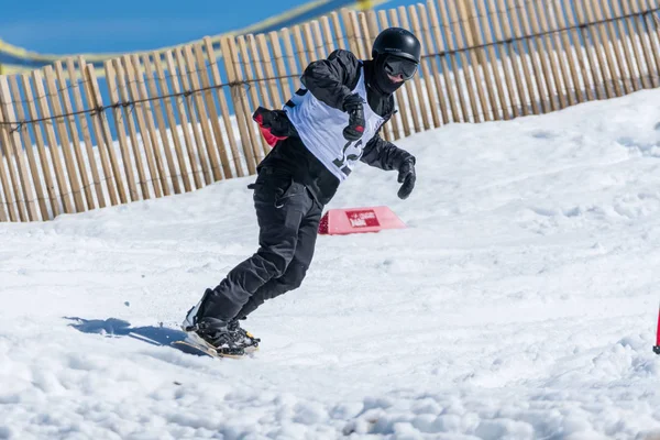 Manuel Mendes durante i Campionati Nazionali Snowboard — Foto Stock