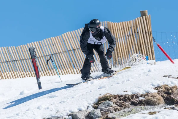 Manuel Mendes lors des championnats nationaux de snowboard — Photo