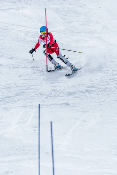 A Ski országos bajnokság során Lourenco Hajnalka — Stock Fotó