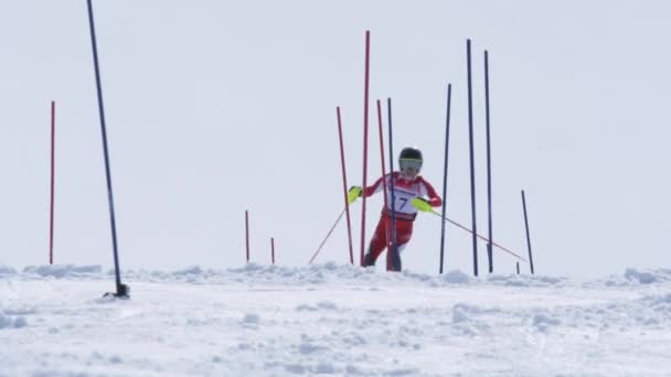 Pedro Marim durante o Campeonato Nacional de Esqui — Vídeo de Stock