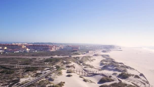 Flygfoto över Torreira beach — Stockvideo