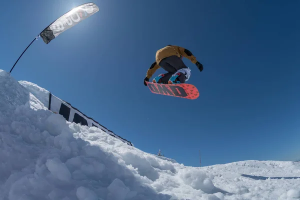 Ricardo Lopes durante i Campionati Nazionali Snowboard — Foto Stock