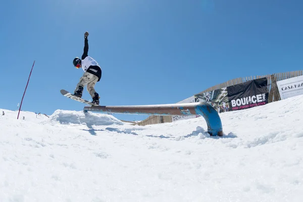 Robinson Weiske durante el Campeonato Nacional de Snowboard —  Fotos de Stock