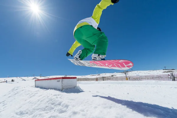 Henrique Nunes během národní mistrovství Snowboard — Stock fotografie