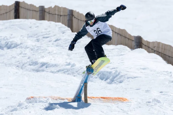 Pedro Sezulfe durante el Campeonato Nacional de Snowboard —  Fotos de Stock