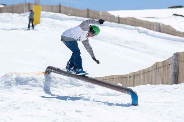 Diogo Pombeiro během národní mistrovství Snowboard — Stock fotografie