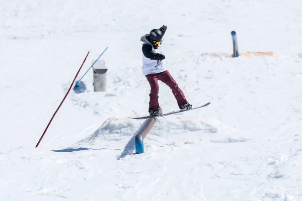 Miguel Brito durante i Campionati Nazionali Snowboard — Foto Stock