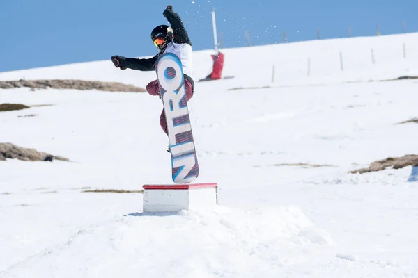 Miguel Brito během národní mistrovství Snowboard — Stock fotografie