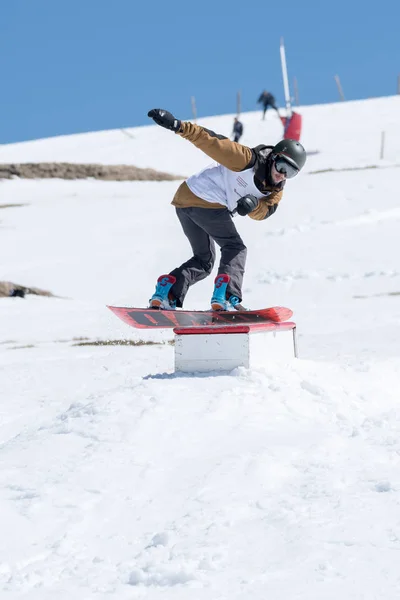 Ricardo Lopes tijdens de nationale kampioenschappen Snowboard — Stockfoto