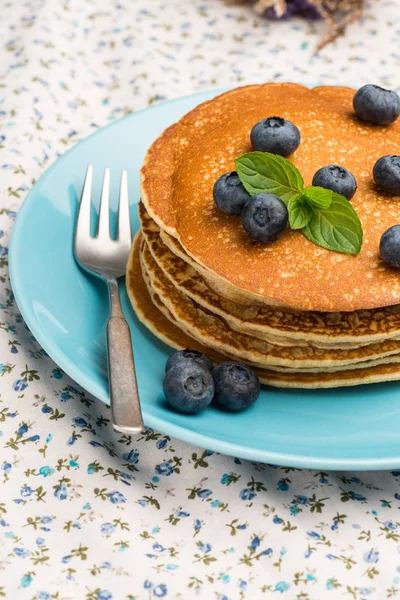 Panqueques con moras frescas — Foto de Stock