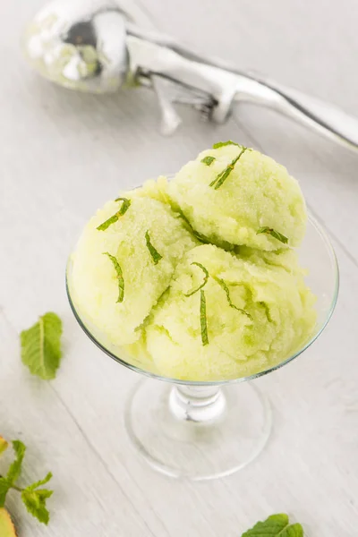 Glace aromatisée au melon — Photo