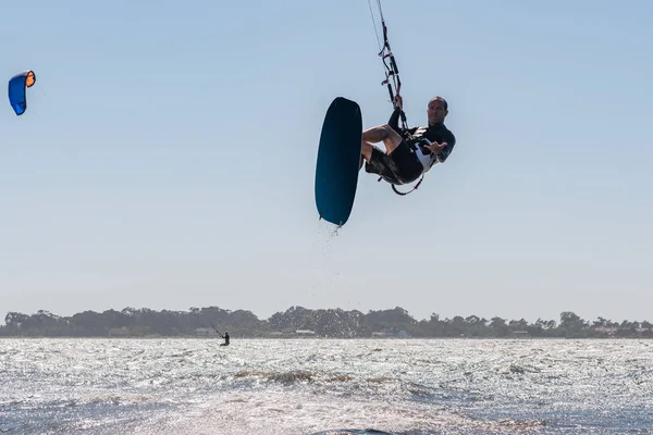 Kite surfare surfing — Stockfoto