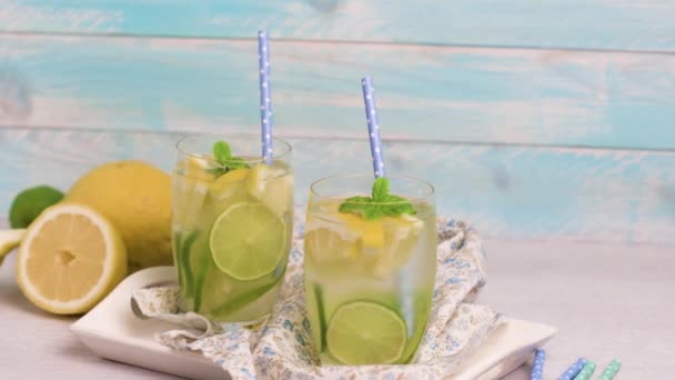 Bebida de citrinos de verão — Vídeo de Stock