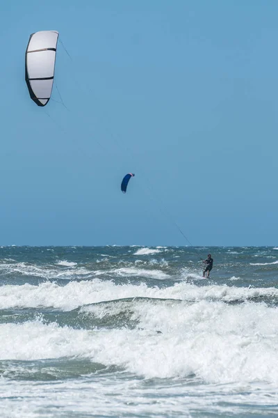 Kite surfare surfing — Stockfoto