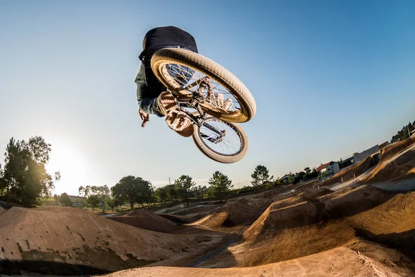 BMX จักรยาน Stunt ตารางด้านบน — ภาพถ่ายสต็อก