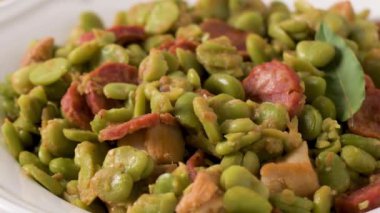 haşlanmış geniş fasulye