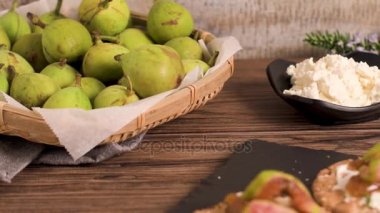 Tahıllı crispread meze