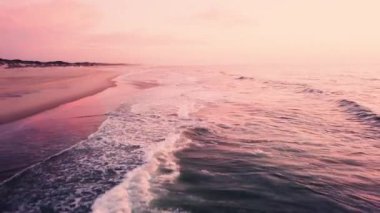 Gün batımında Beach havadan görünümü