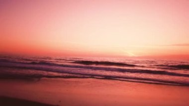 Gün batımında Beach havadan görünümü