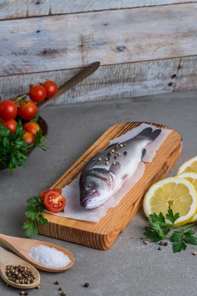 Fresh fish sea bass — Stock Photo, Image