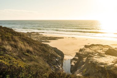 Porto Covo plajının manzarası