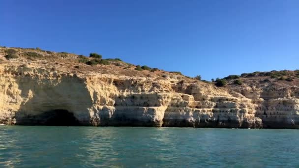 Rocky coastline near Carvoeiro — Stock Video