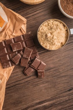 Malzemeler pişirme kek