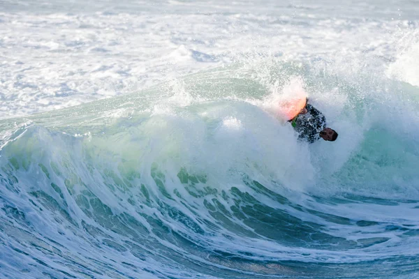 Bodyboarder surfing ocean wave — Stock Photo, Image