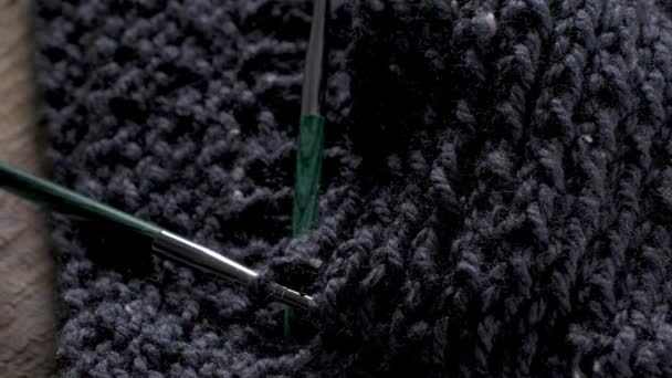 Knitting needles and yarn — Stock Video