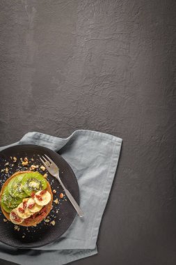 Sağlıklı kahvaltı masası