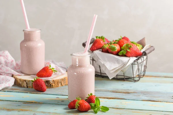 Gezonde strawberry smoothie — Stockfoto