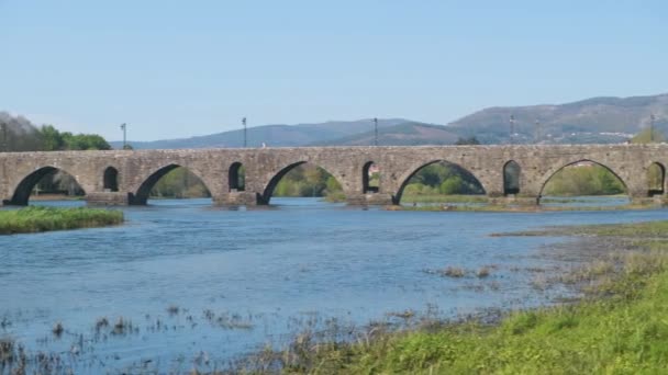 Pont Romain Traversant Rio Lima Ponte Lima Camino Santiago Portugal — Video