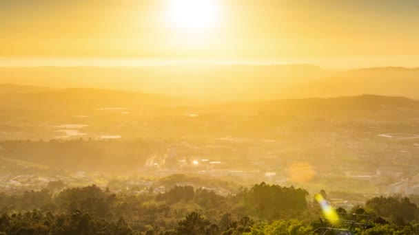 Geweldige Luchtfoto Zonsondergang Timelapse Van Stralen Van Zon Het Stadsbeeld — Stockvideo