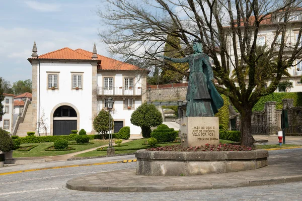 Městská rada náměstí v Ponte de Lima, Portugalsko — Stock fotografie