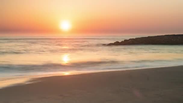 Пейзаж Пляжа Фурадору Португалия Закате — стоковое видео