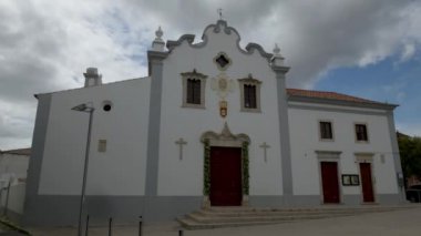 Loule, Portekiz - Mayıs 2018 yaklaşık: Timelapse Loule kasaba, Algarve, Portekiz, Saint Francisco Kilisesi.